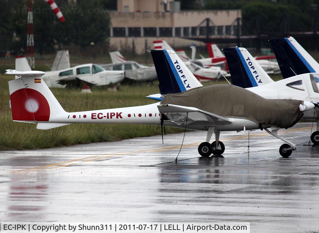 EC-IPK, 2003 Diamond DA-20 Katana C/N 20129, Parked...