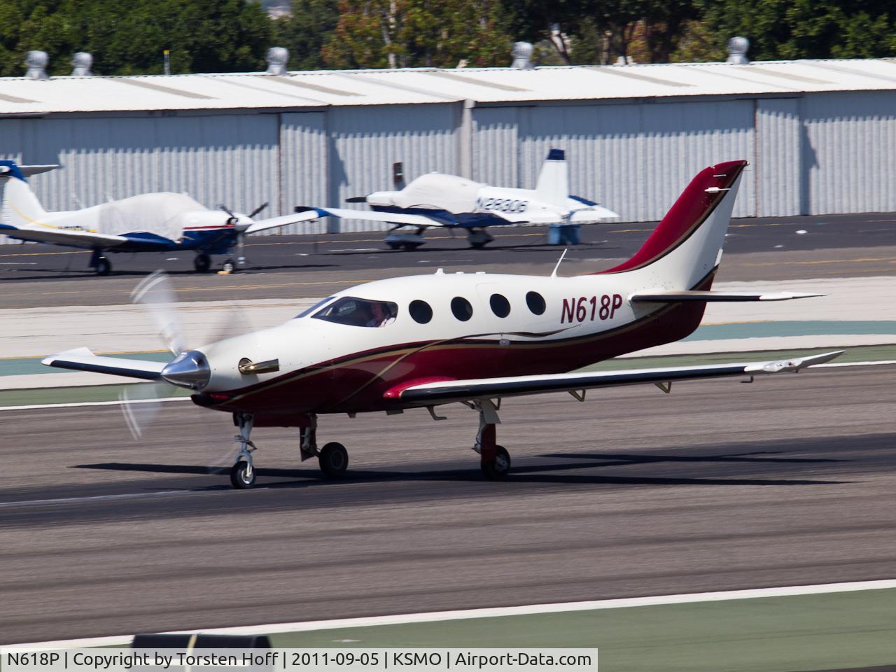 N618P, 2008 AIR Epic LT C/N 023, N618P departing from RWY 21
