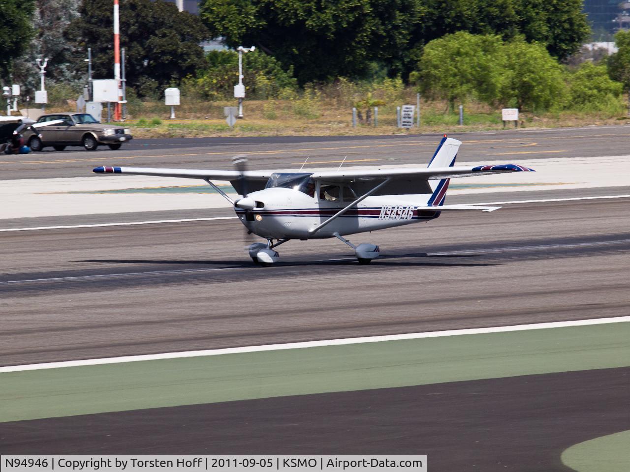 N94946, 1978 Cessna 182Q Skylane C/N 18266544, N94946 arriving on RWY 21