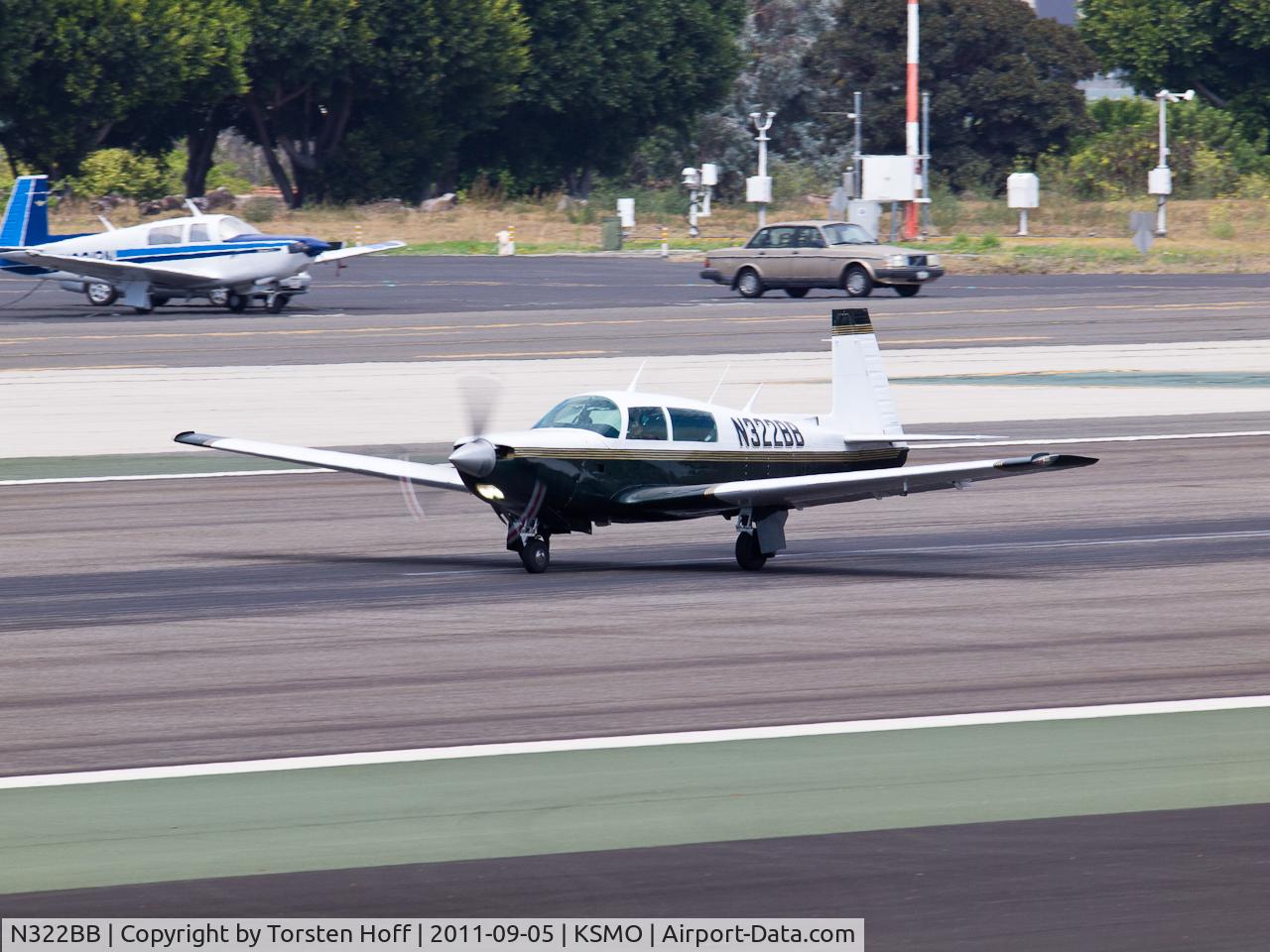 N322BB, 1979 Mooney M20K C/N 25-0239, N322BB departing from RWY 21