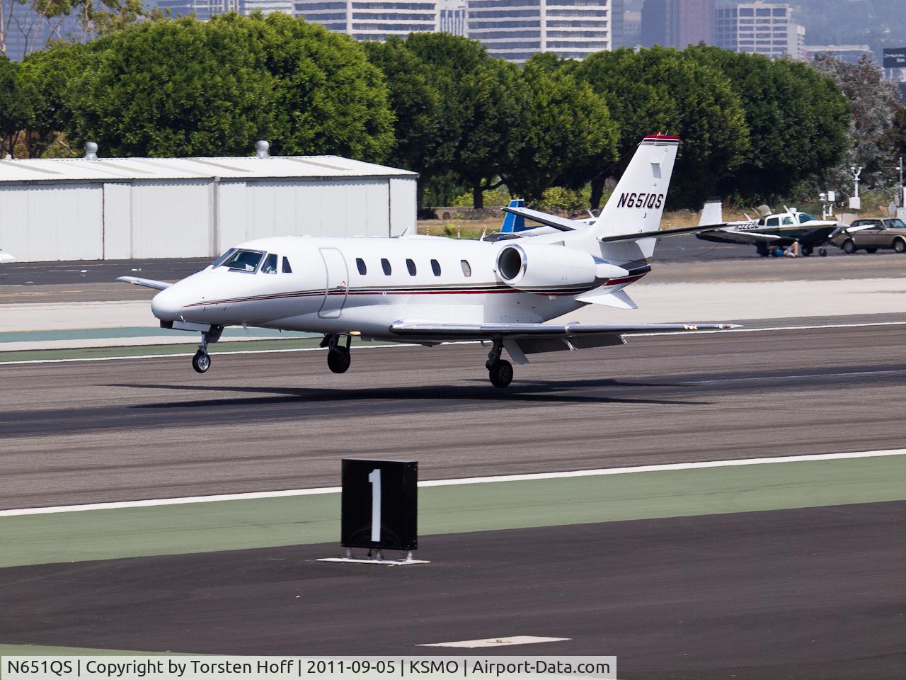 N651QS, 2002 Cessna 560XL Citation Excel C/N 560-5251, N651QS arriving on RWY 21