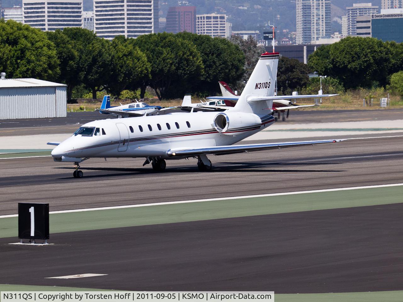 N311QS, 2008 Cessna 680 Citation Sovereign C/N 680-0196, N311QS departing from RWY 21