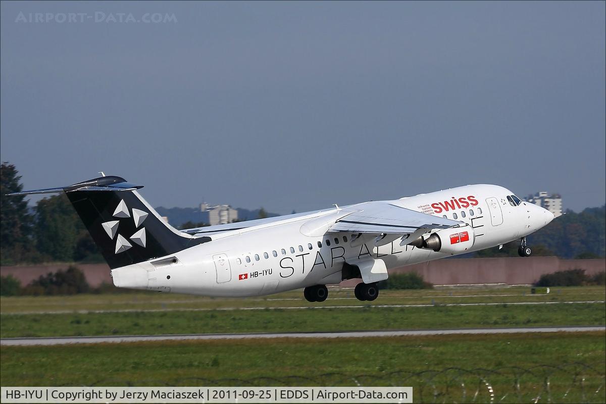 HB-IYU, 2000 British Aerospace Avro 146-RJ100 C/N E3379, AVRO 146-RJ100
