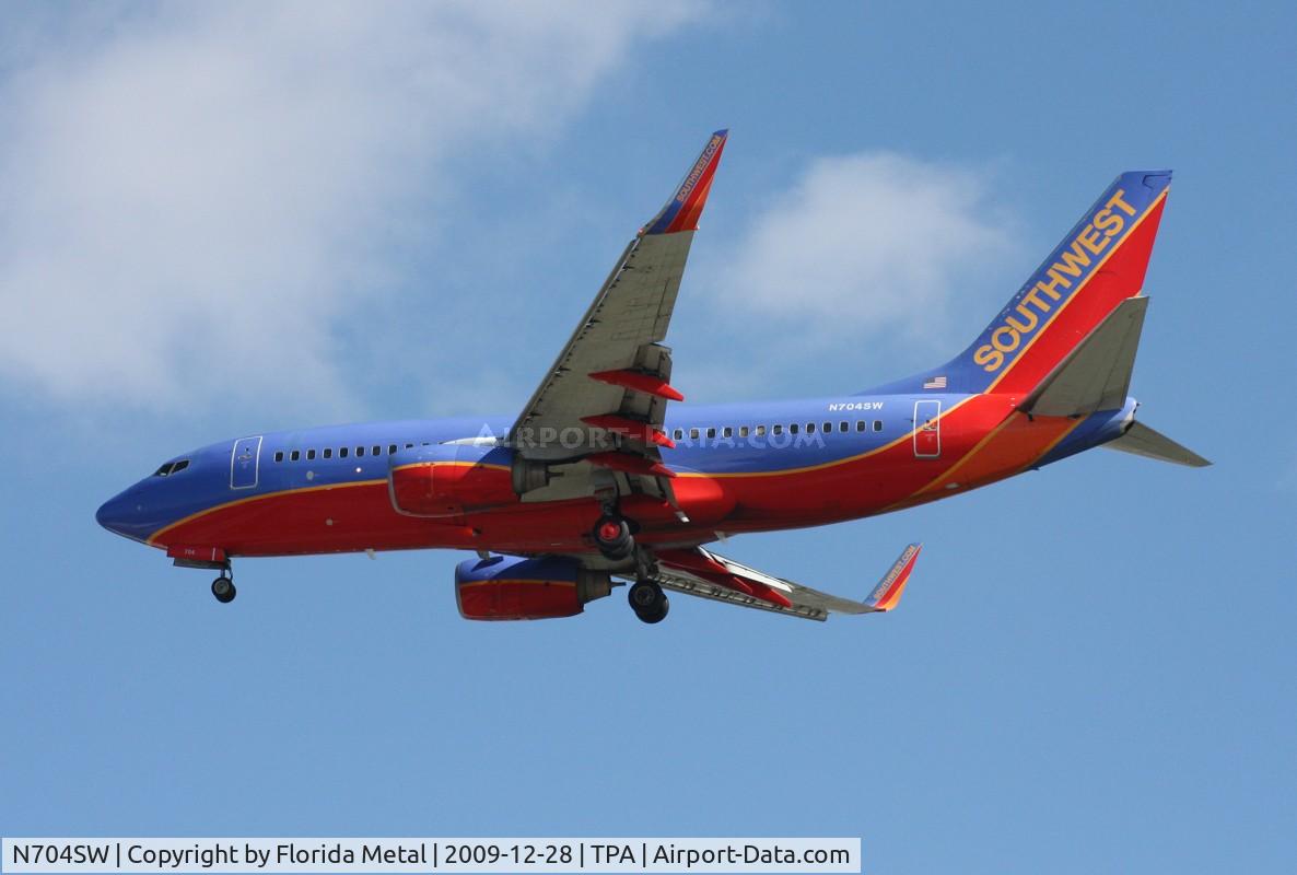 N704SW, 1998 Boeing 737-7H4 C/N 27838, Southwest 737