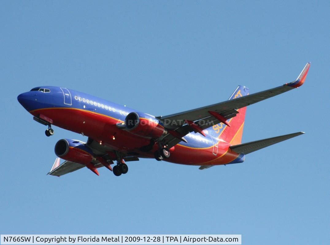 N766SW, 2000 Boeing 737-7H4 C/N 29806, Southwest 737