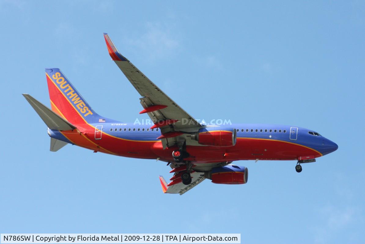 N786SW, 2000 Boeing 737-7H4 C/N 29811, Southwest 737