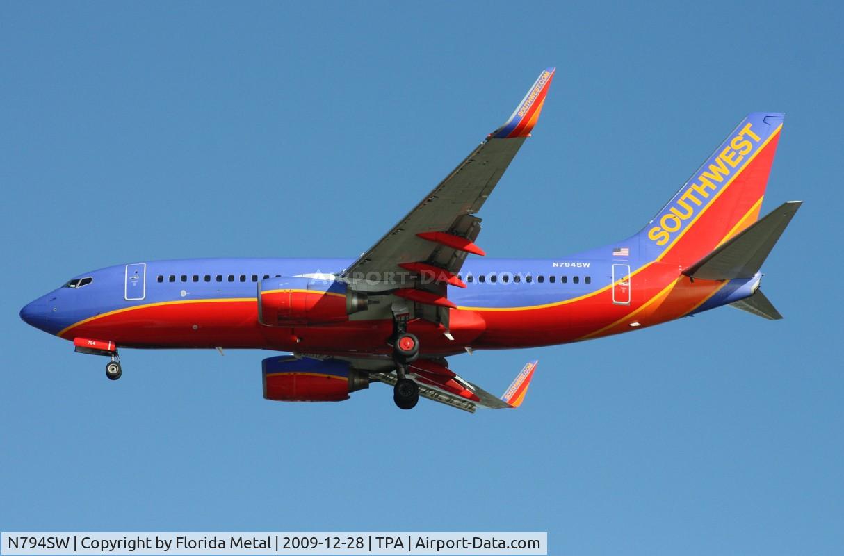 N794SW, 2001 Boeing 737-7H4 C/N 30605, Southwest 737