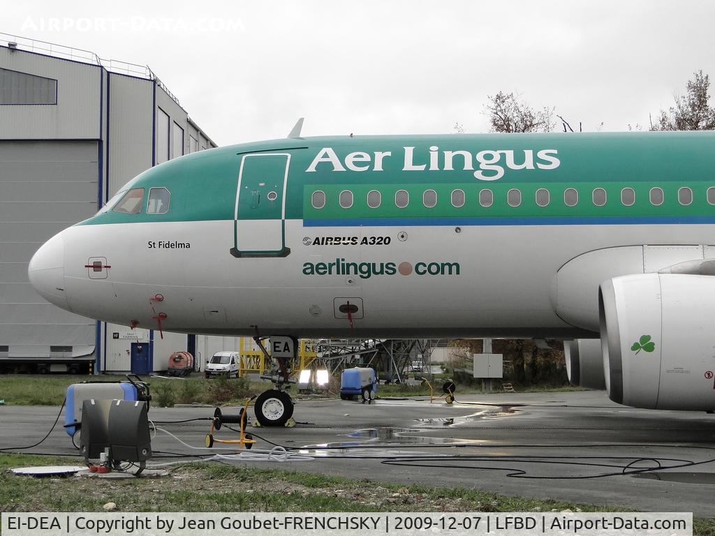 EI-DEA, 2004 Airbus A320-214 C/N 2191, Sogerma parking