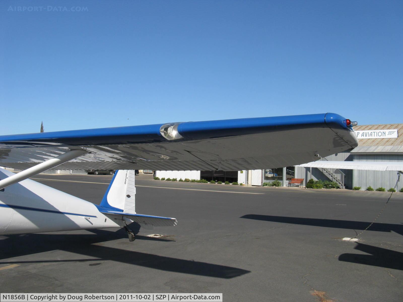 N1856B, Luscombe 8F Silvaire C/N 6283, 1957 Luscombe 8F SILVAIRE, Continental C90 90 Hp, landing light