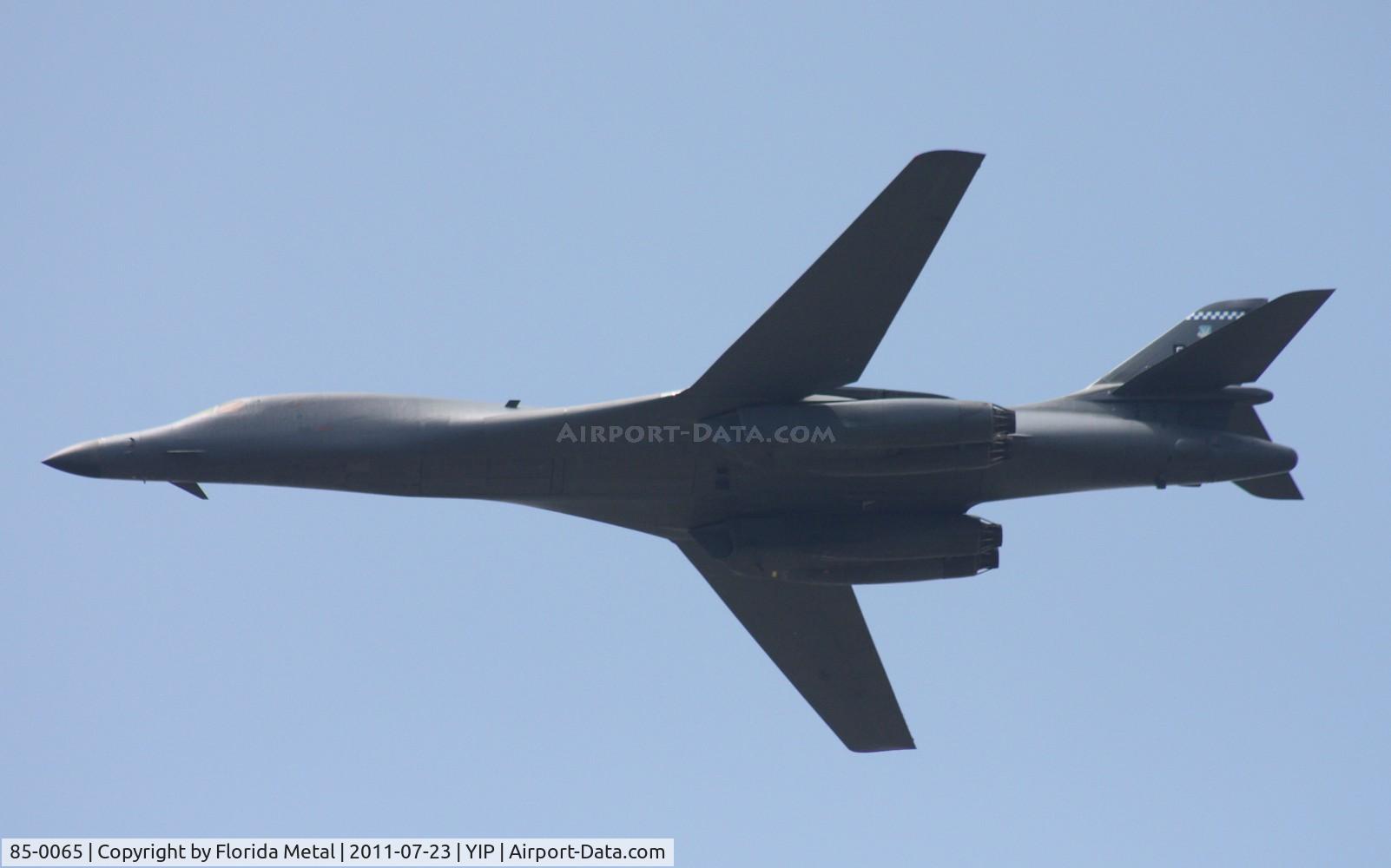 85-0065, 1985 Rockwell B-1B Lancer C/N 25, B-1B first pass
