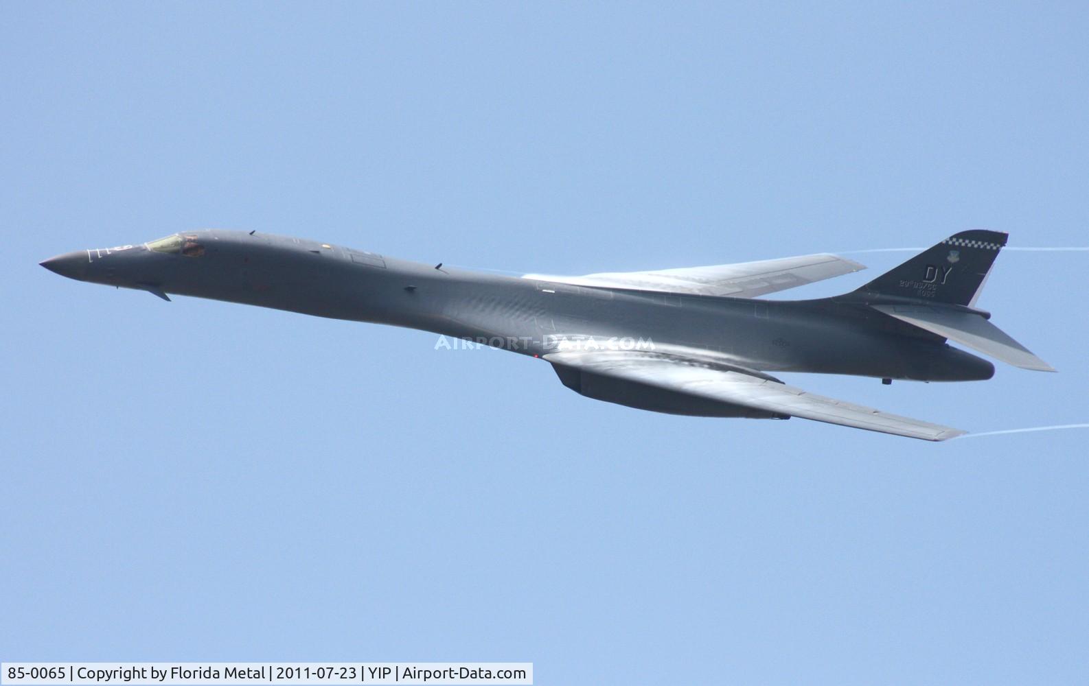 85-0065, 1985 Rockwell B-1B Lancer C/N 25, Second pass