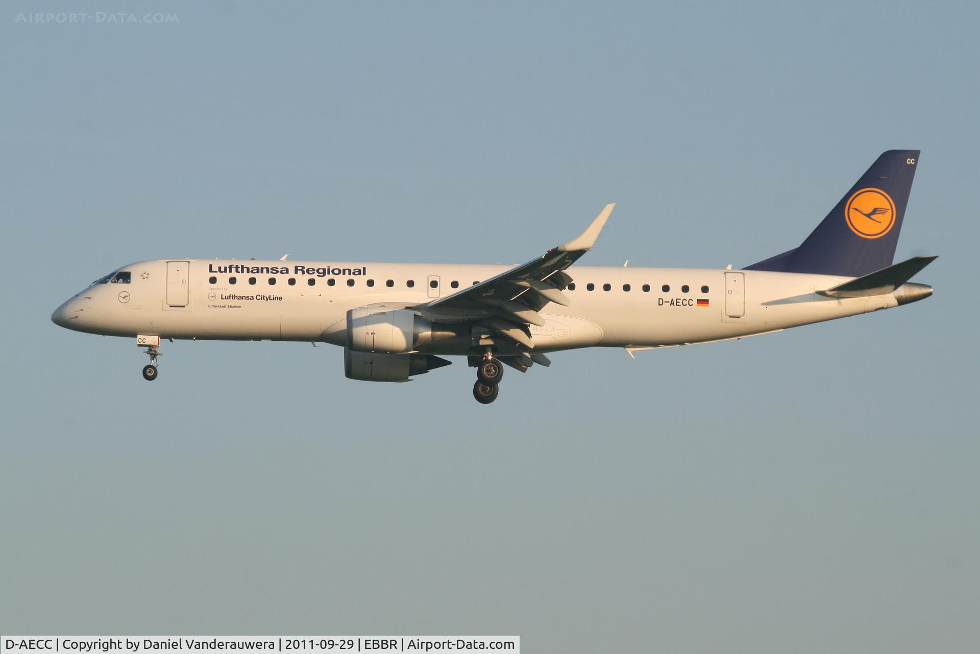 D-AECC, 2009 Embraer 190LR (ERJ-190-100LR) C/N 19000333, Arrival of flight LH1006 to RWY 25L