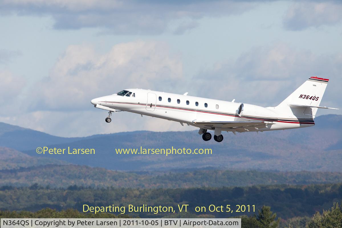 N364QS, 2006 Cessna 680 Citation Sovereign C/N 680-0062, Departing BTV Oct 5, 2011. Taken with 21MP 5D2 camera, 400/f2.8 lens and 1.4X TC