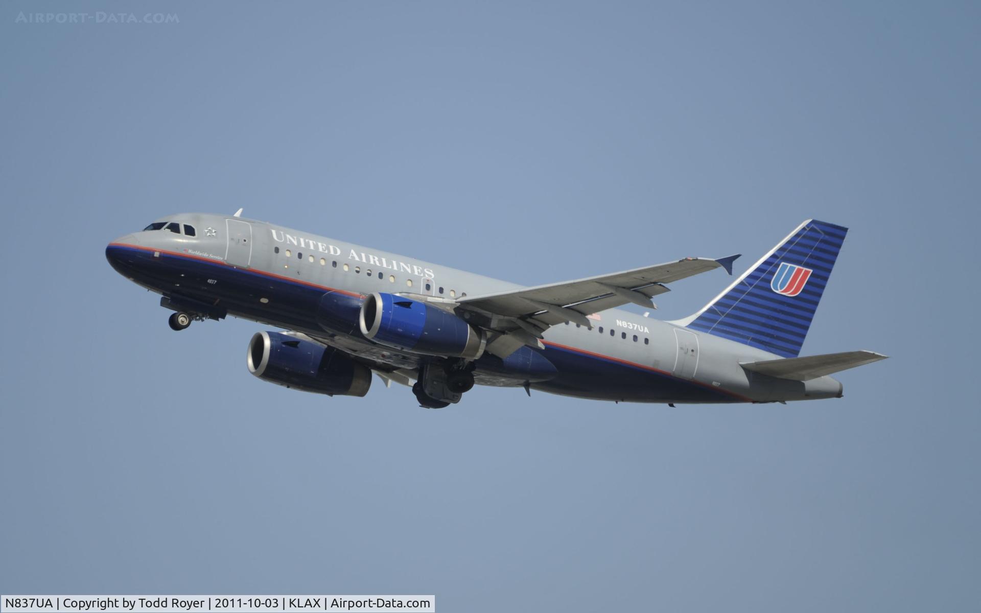 N837UA, 2001 Airbus A319-131 C/N 1474, Departing LAX