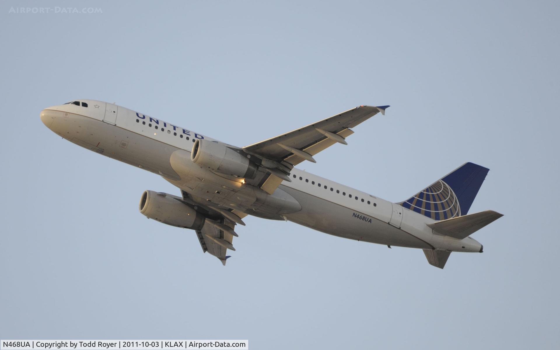 N468UA, 2000 Airbus A320-232 C/N 1363, Departing LAX