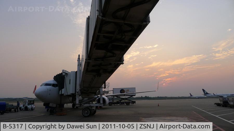 B-5317, 2006 Boeing 737-86N C/N 32686, 737-800