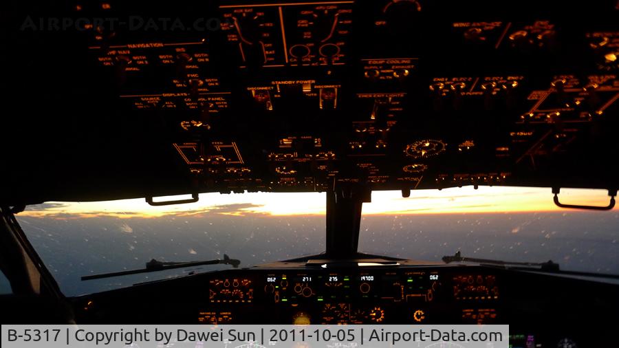 B-5317, 2006 Boeing 737-86N C/N 32686, B-5317