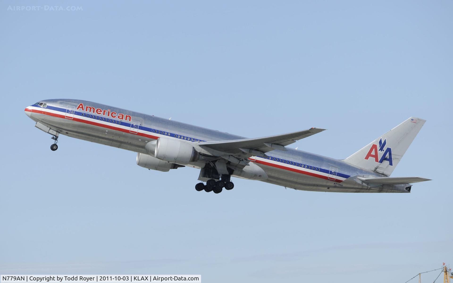 N779AN, 1999 Boeing 777-223 C/N 29955, Departing LAX