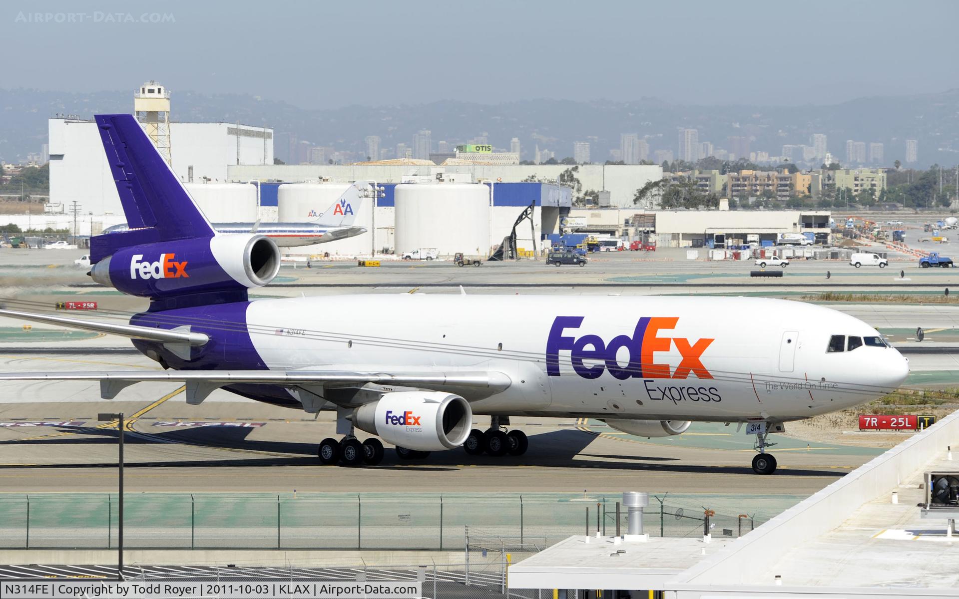 N314FE, 1988 Douglas DC-10-30F C/N 48312, Taxxing at LAX