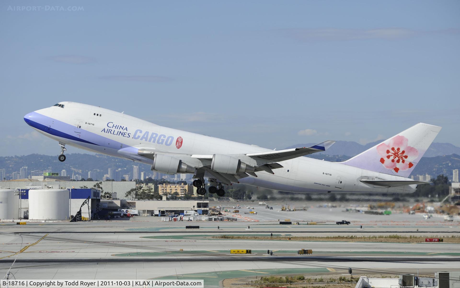 B-18716, 2003 Boeing 747-409F/SCD C/N 33732, Departing LAX