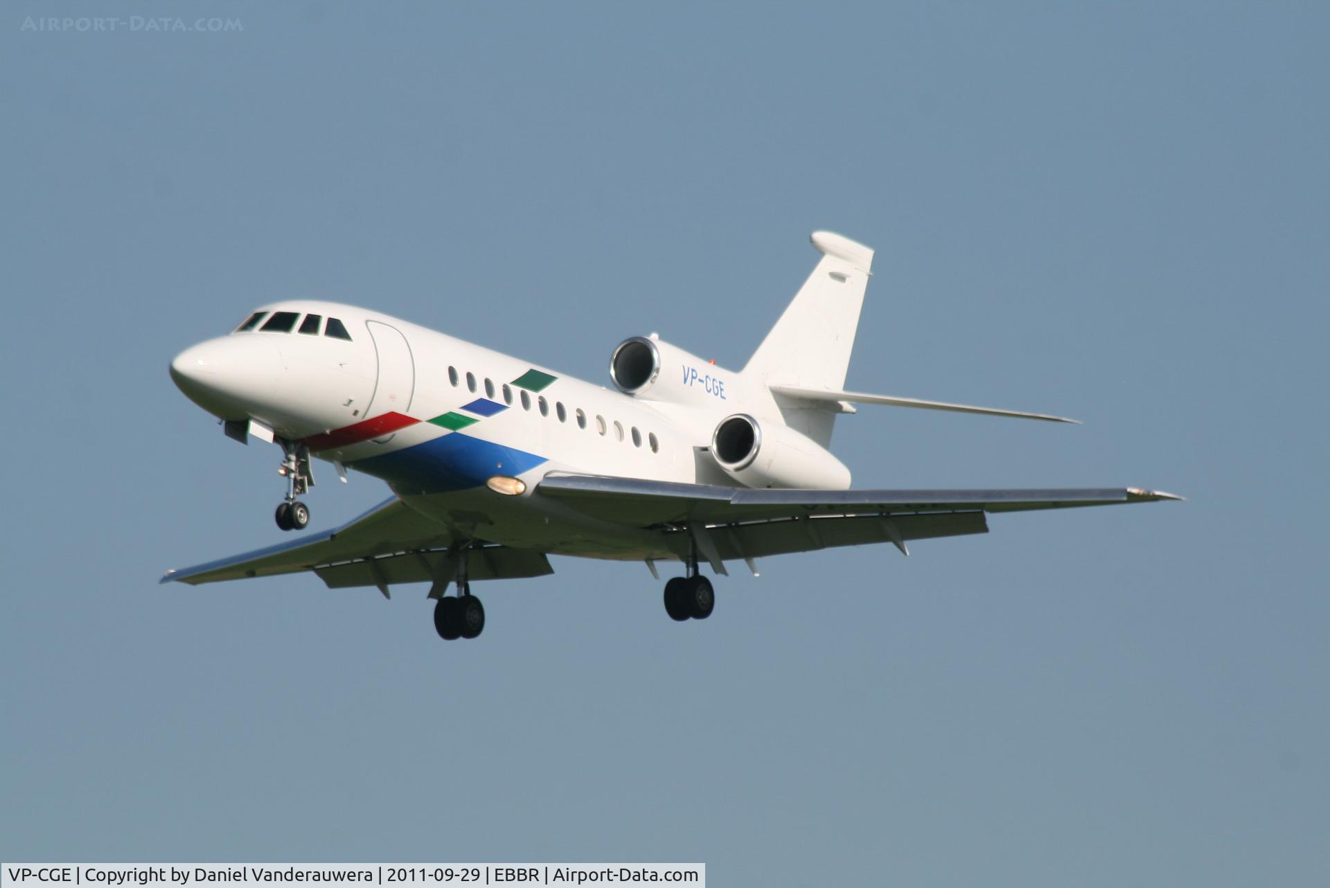 VP-CGE, 2000 Dassault Falcon 900EX C/N 073, Arrival to RWY 25L