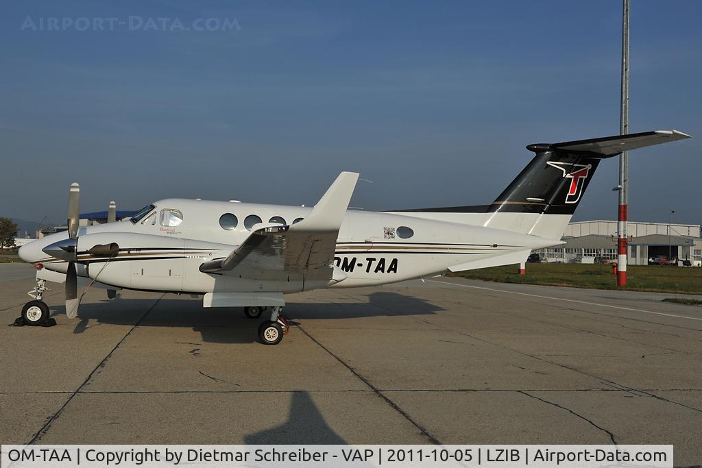 OM-TAA, 2007 Raytheon B200 Super King Air C/N BB-1975, Beech 200 King Air