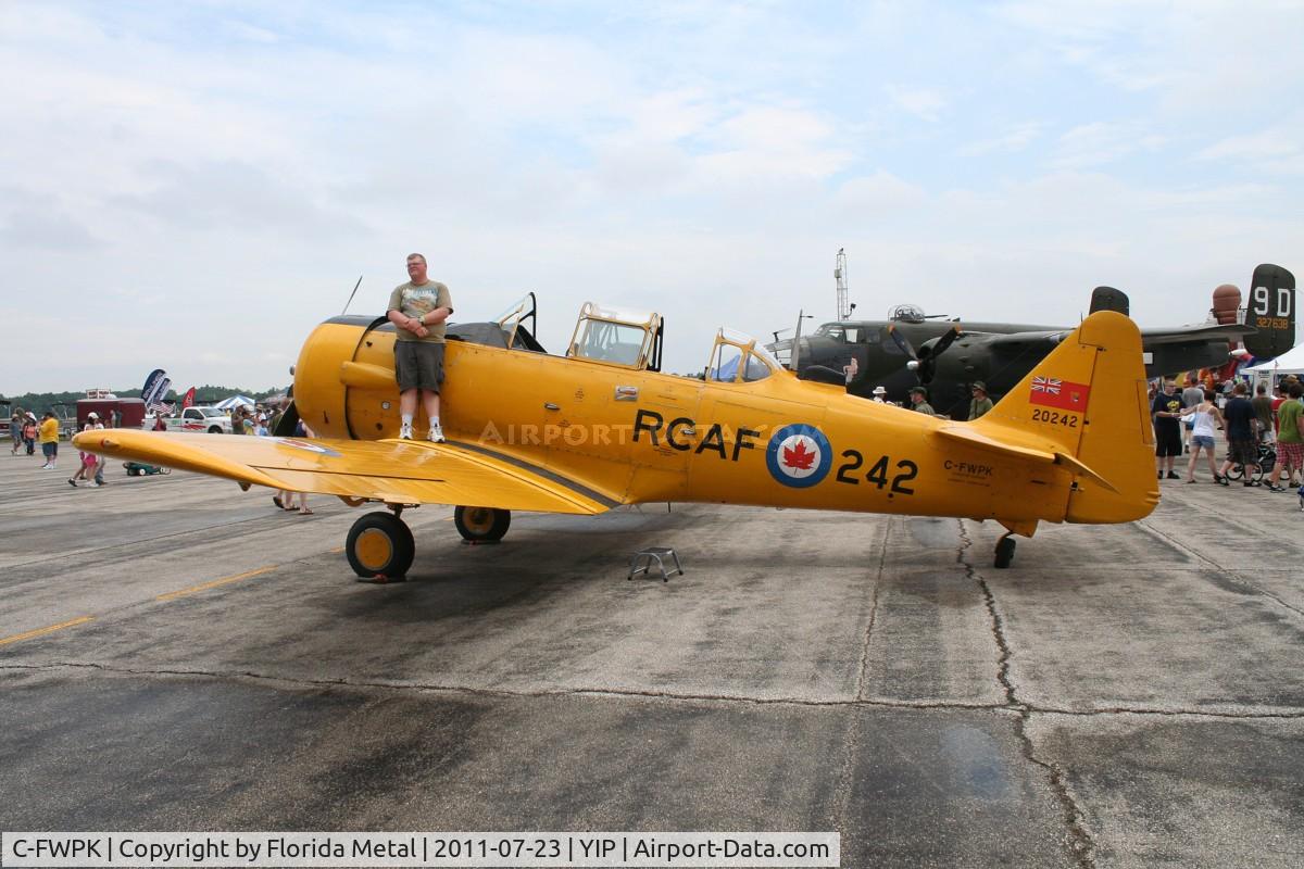 C-FWPK, 1952 Canadian Car & Foundry T-6 Harvard Mk.4 C/N CCF4-33, Harvard