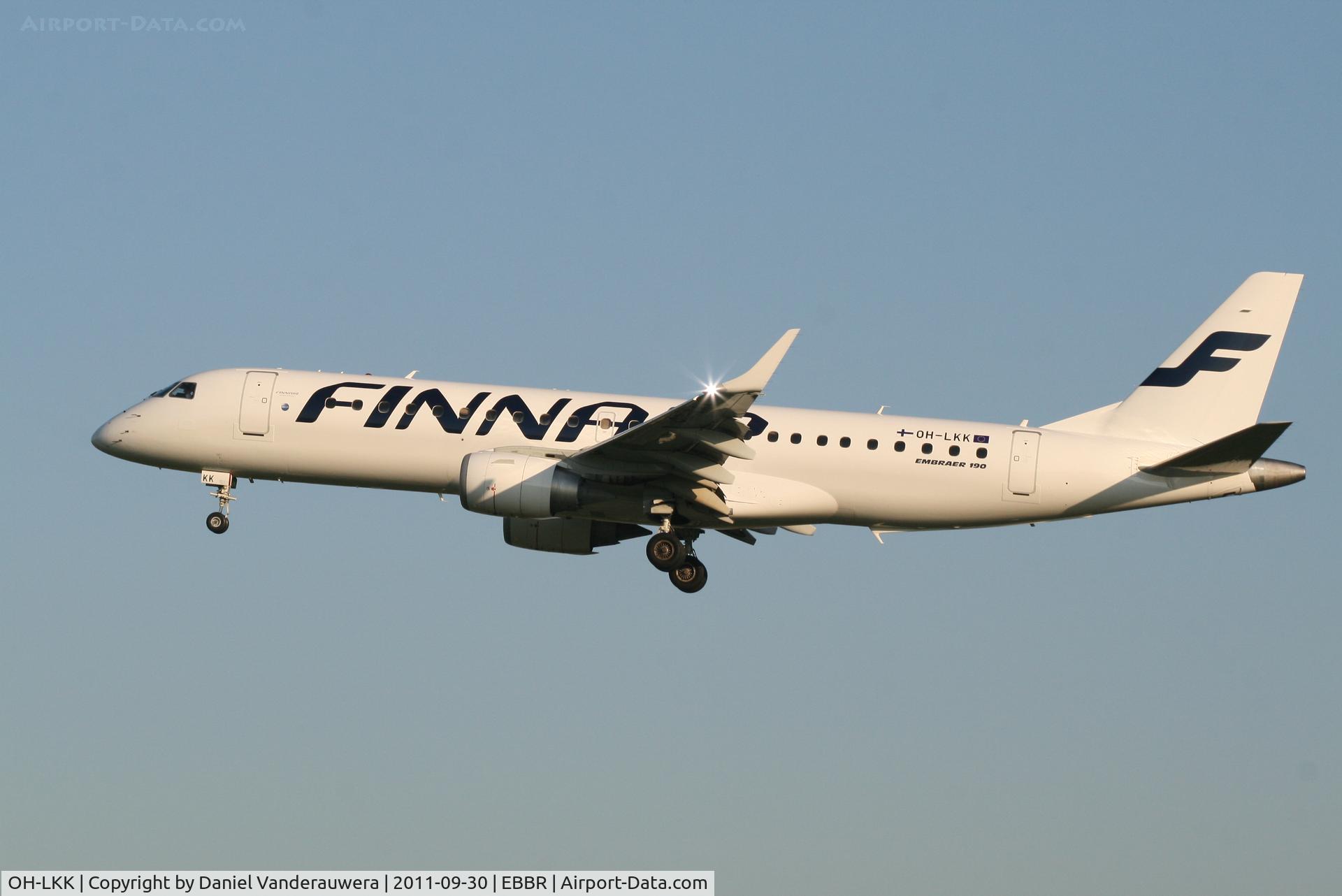OH-LKK, 2007 Embraer 190LR (ERJ-190-100LR) C/N 19000127, Arrival of flight AY811 to RWY 25L