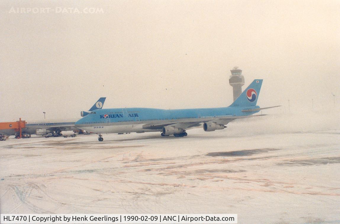 HL7470, 1988 Boeing 747-3B5 C/N 24194, Korean Air in Anchorage , Snow