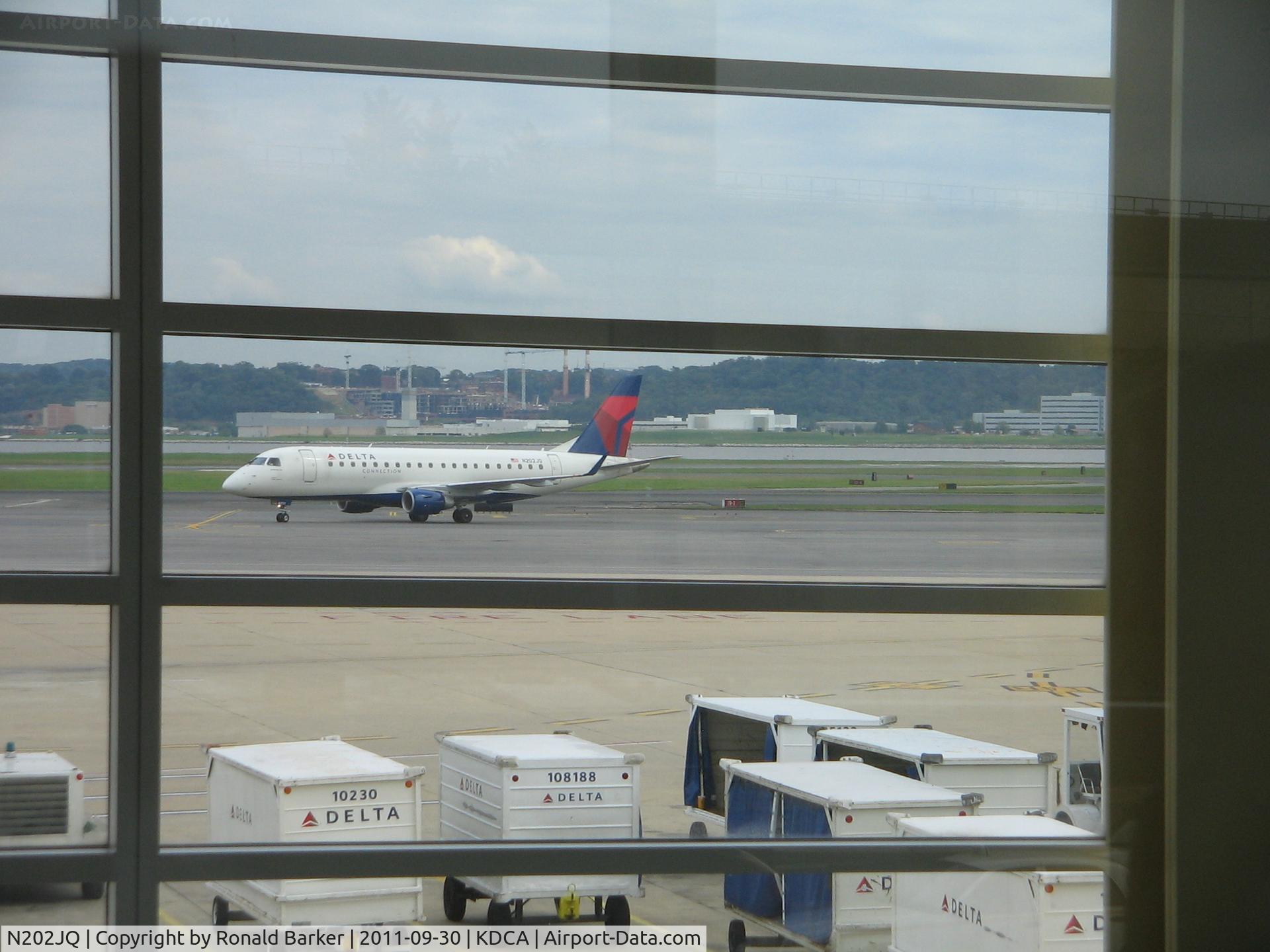 N202JQ, 2008 Embraer 175LR (ERJ-170-200LR) C/N 17000240, DCA, VA