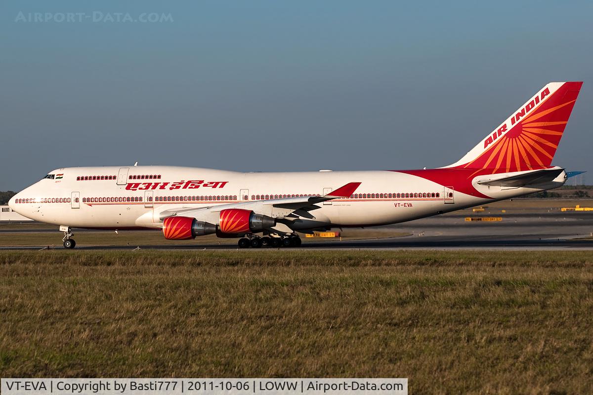 VT-EVA, 1996 Boeing 747-437 C/N 28094, VT-EVA with Indian's president Pratibha Patil leaves Vienna after their visit.