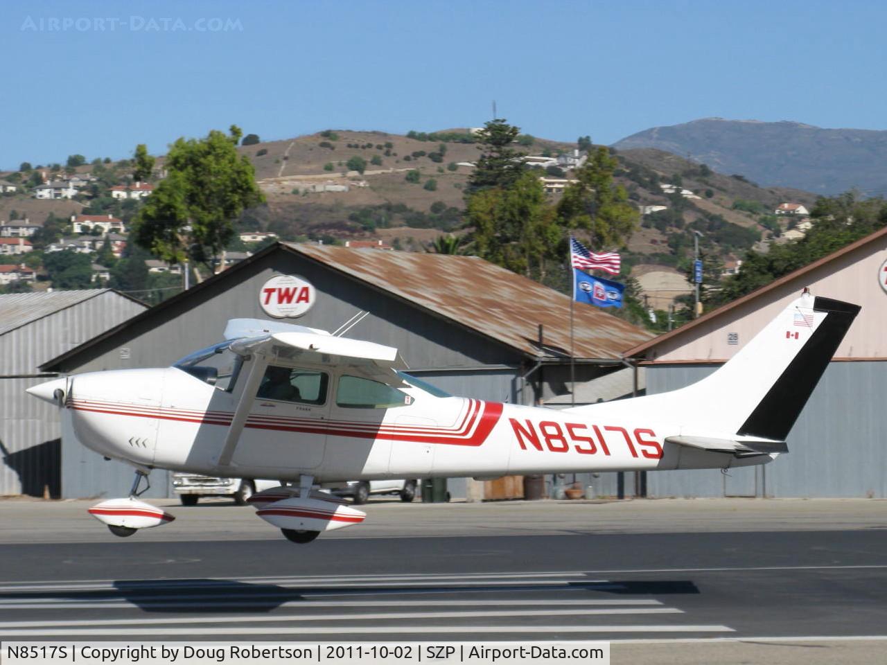 N8517S, 1965 Cessna 182H Skylane C/N 18256617, 1965 Cessna 182H SKYLANE, Continental O-470 230 Hp, landing Rwy 22