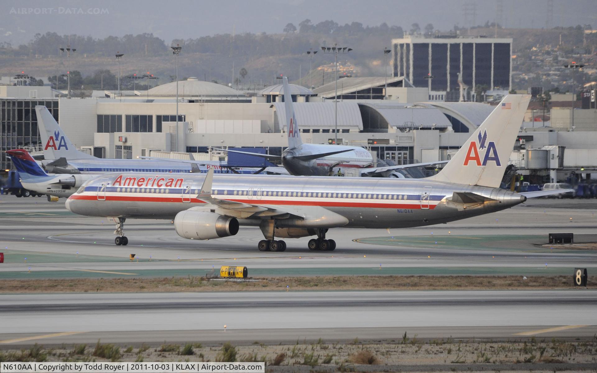 N610AA, 1989 Boeing 757-223 C/N 24486, Arriving at LAX