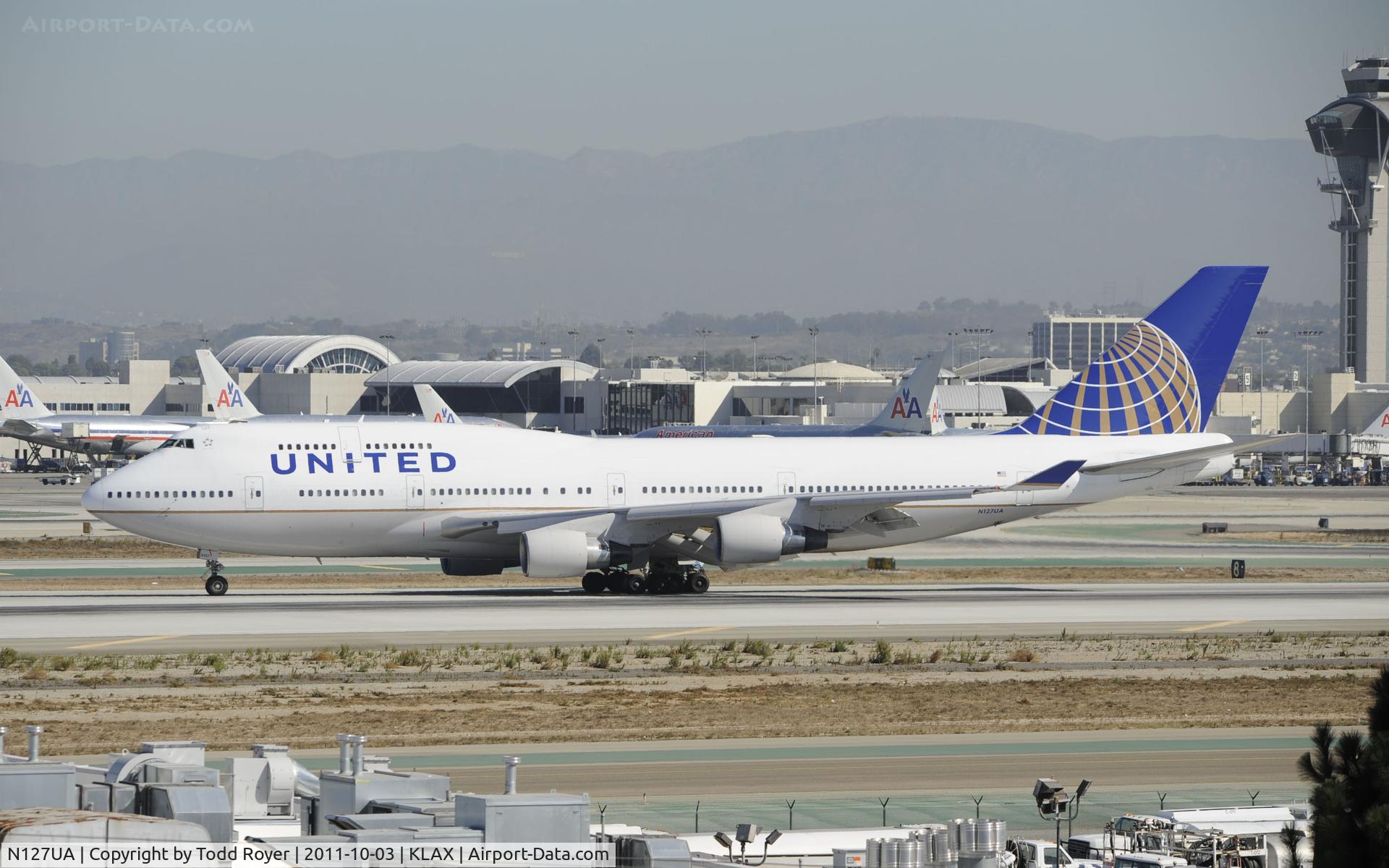 N127UA, 1999 Boeing 747-422 C/N 28813, Arriving at LAX