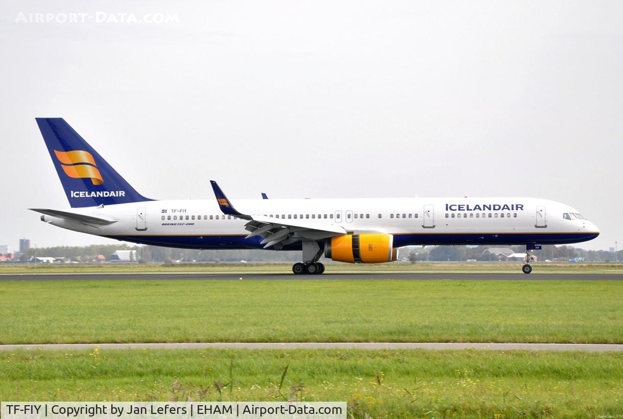 TF-FIY, 2000 Boeing 757-256 C/N 29312, Polderbaan