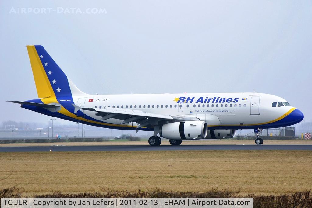 TC-JLR, 2007 Airbus A319-132 C/N 3142, Poldrbaan