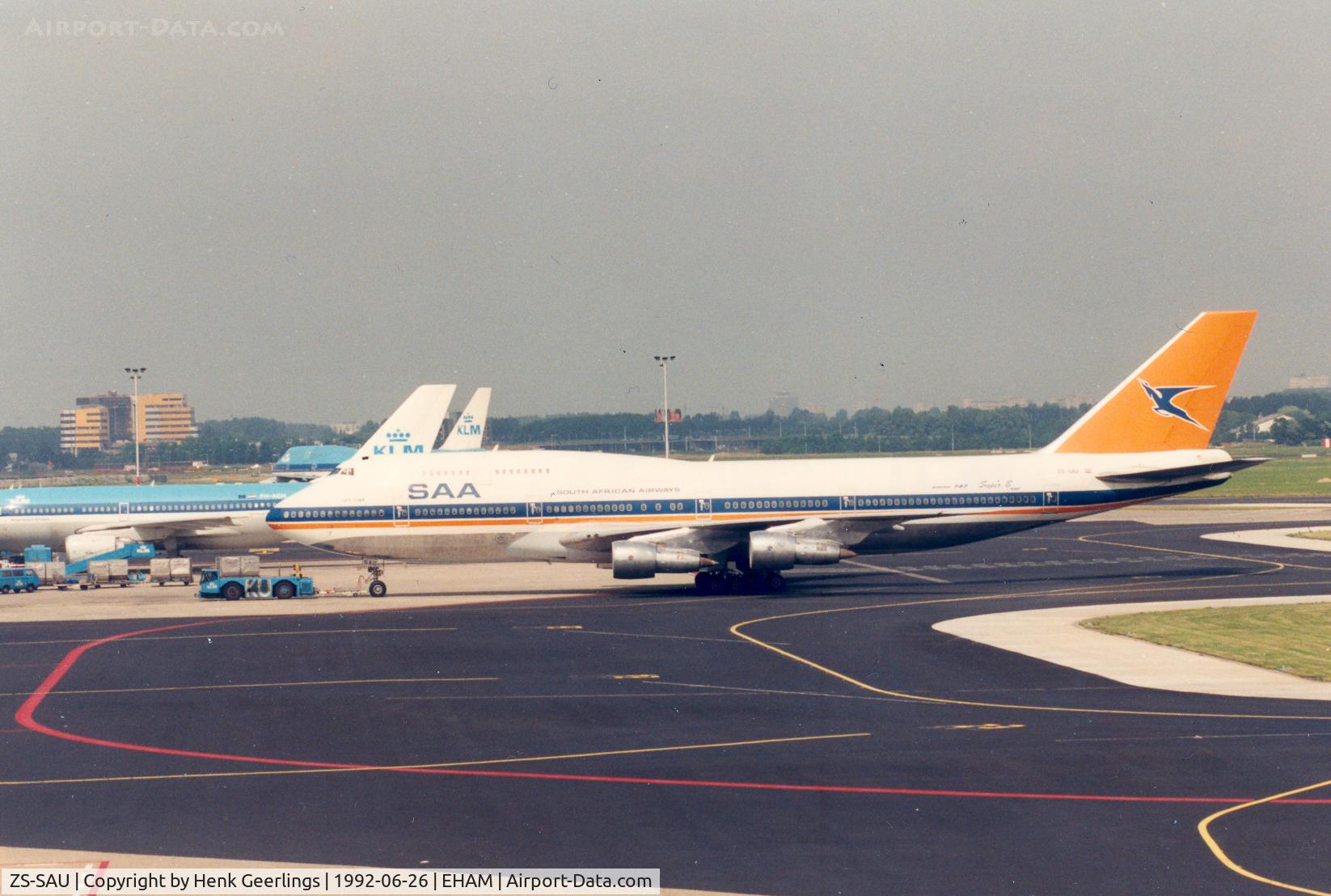 ZS-SAU, 1983 Boeing 747-344 C/N 22971, SAA