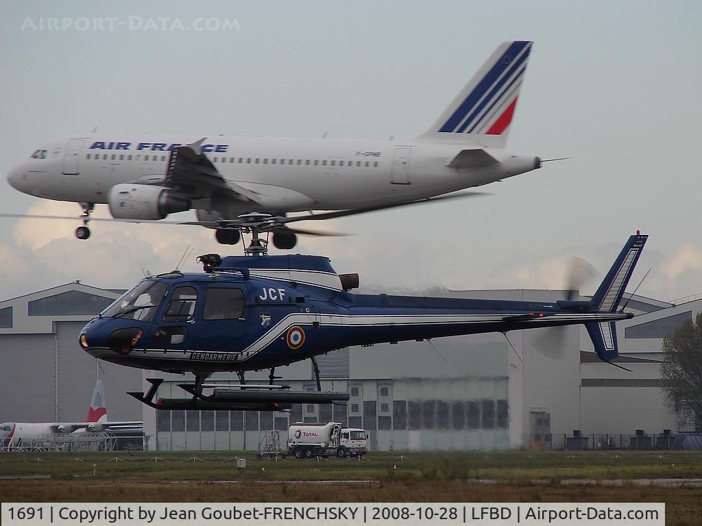 1691, Aérospatiale AS-350BA Ecureuil C/N 1691, FRANCE GENDARMERIE