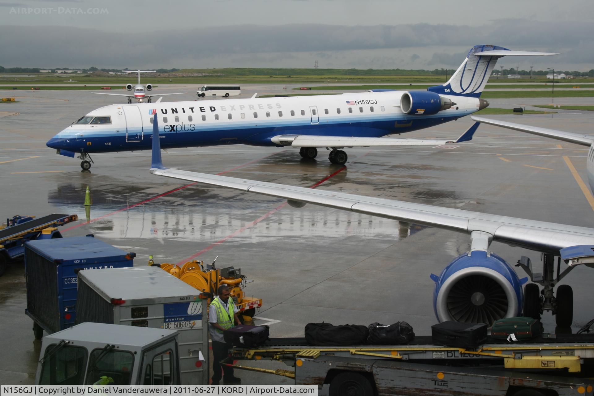 N156GJ, 2005 Bombardier CRJ-550 C/N 10227, Taxiing