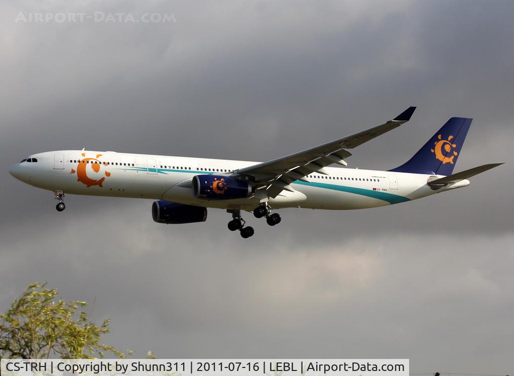 CS-TRH, 2007 Airbus A330-343X C/N 833, Landing rwy 25R