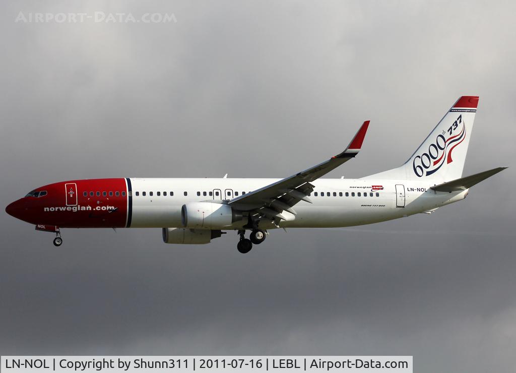 LN-NOL, 2009 Boeing 737-8Q8 C/N 37159, Landing rwy 25R