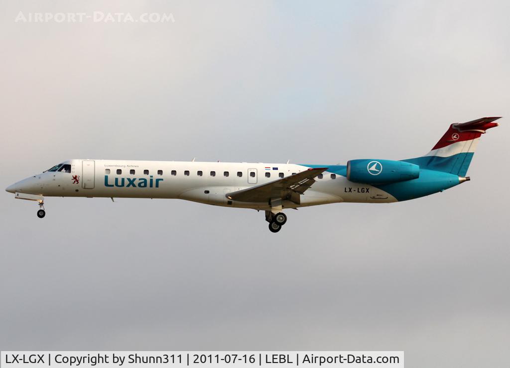 LX-LGX, 1999 Embraer EMB-145LU (ERJ-145LU) C/N 145147, Landing rwy 25R