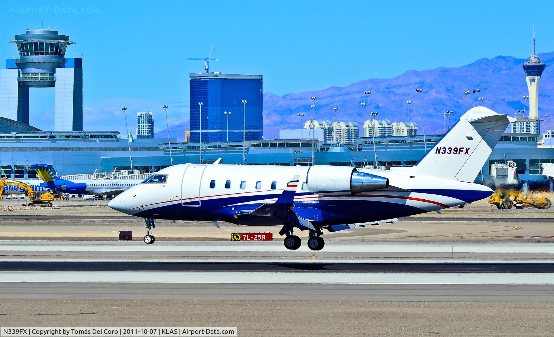 N339FX, 2007 Bombardier Challenger 605 (CL-600-2B16) C/N 5719, N339FX 2007 Bombardier CL-600-2B16 C/N 5719

Las Vegas - McCarran International (LAS / KLAS)
USA - Nevada, October 7, 2011
Photo: Tomás Del Coro