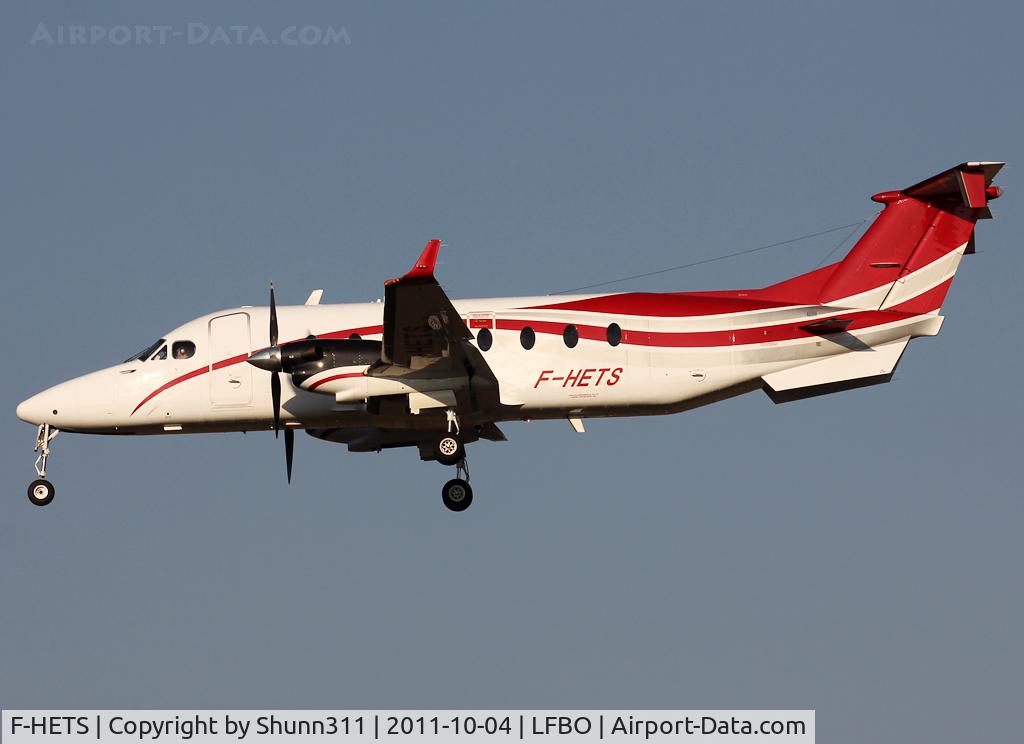 F-HETS, 1999 Raytheon 1900D C/N UE-360, Landing rwy 32R