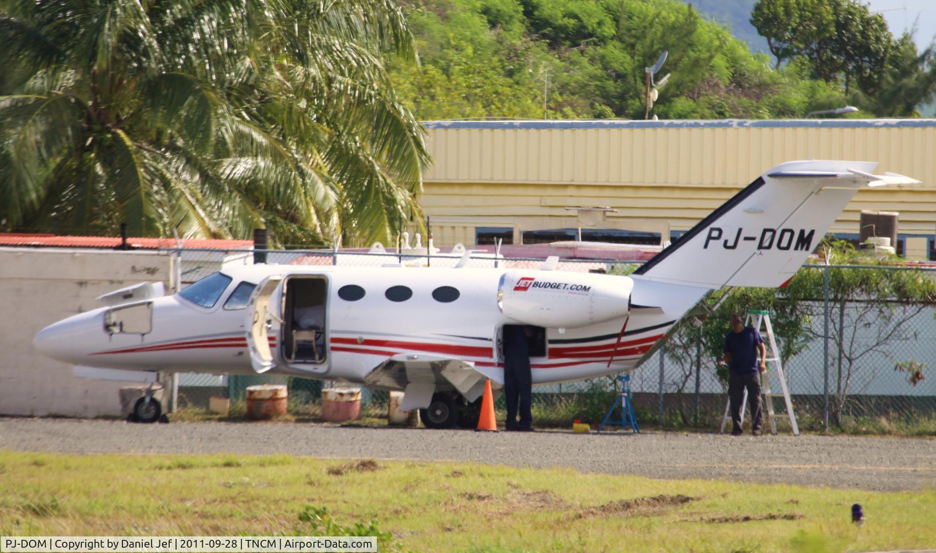 PJ-DOM, 2010 Cessna 510 Citation Mustang Citation Mustang C/N 510-0316, PJ-DOM during repairs at TNCM