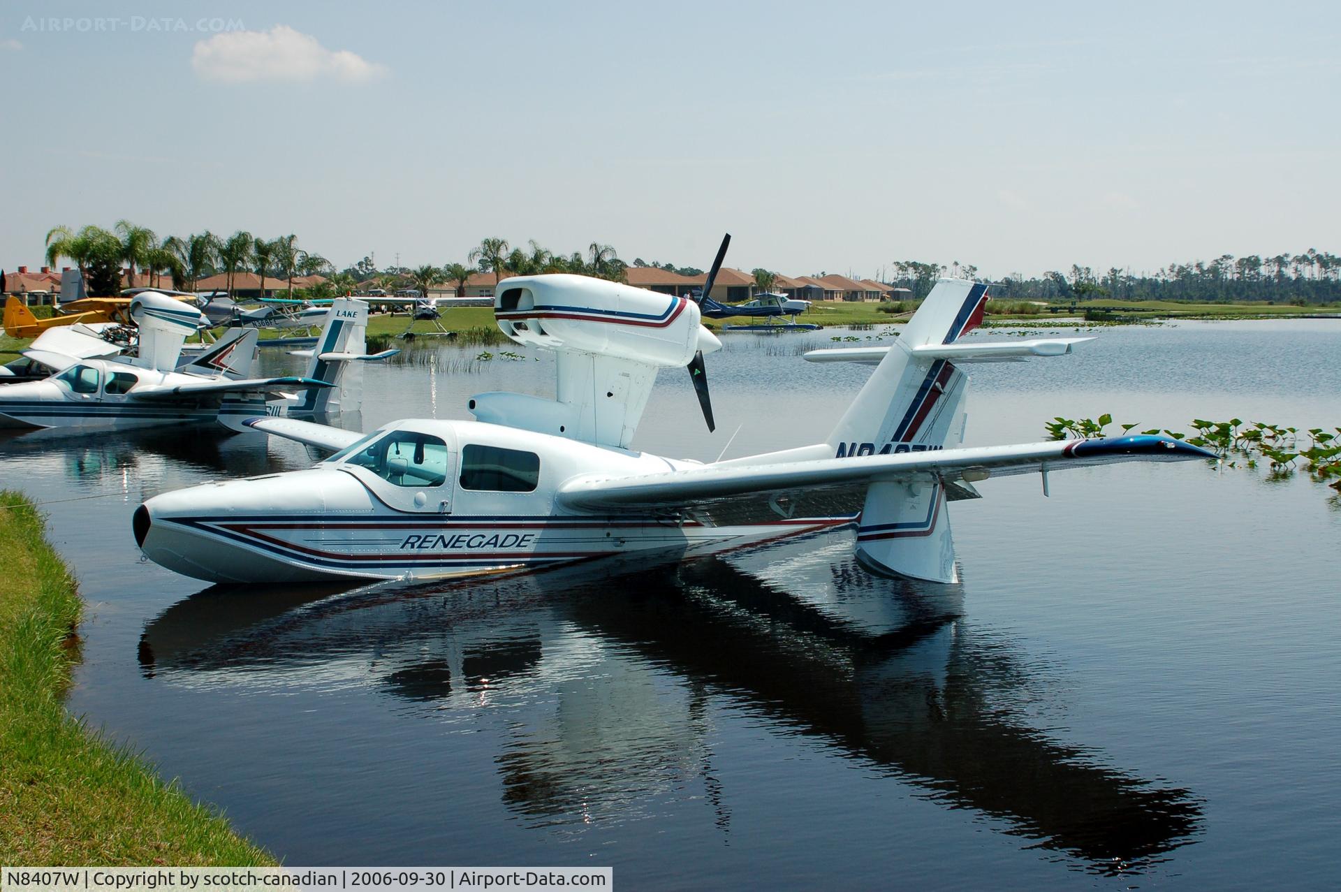 N8407W, 1983 Aerofab Inc Lake LA-250 C/N 58, 1983 Aerofab Inc LAKE LA-250 N8407W at Lake Ashton Golf Club, Lake Wales, FL