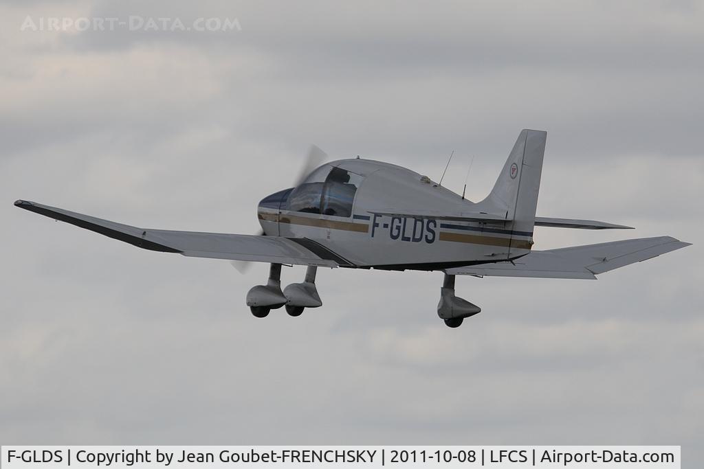 F-GLDS, Robin DR-400-100 Cadet C/N 2101, take off