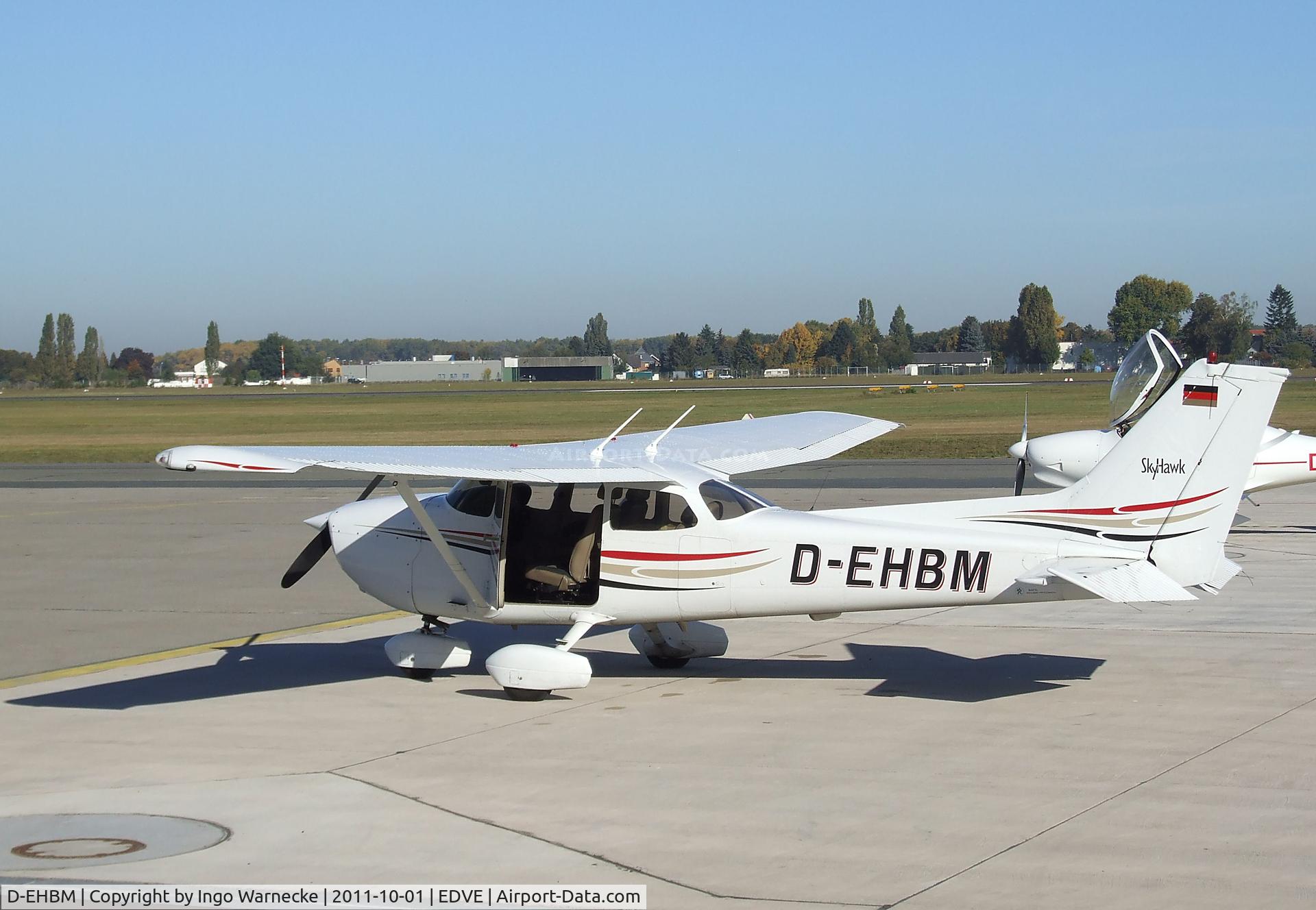 D-EHBM, 2004 Cessna 172R C/N 17281211, Cessna 172R at Braunschweig-Waggum airport