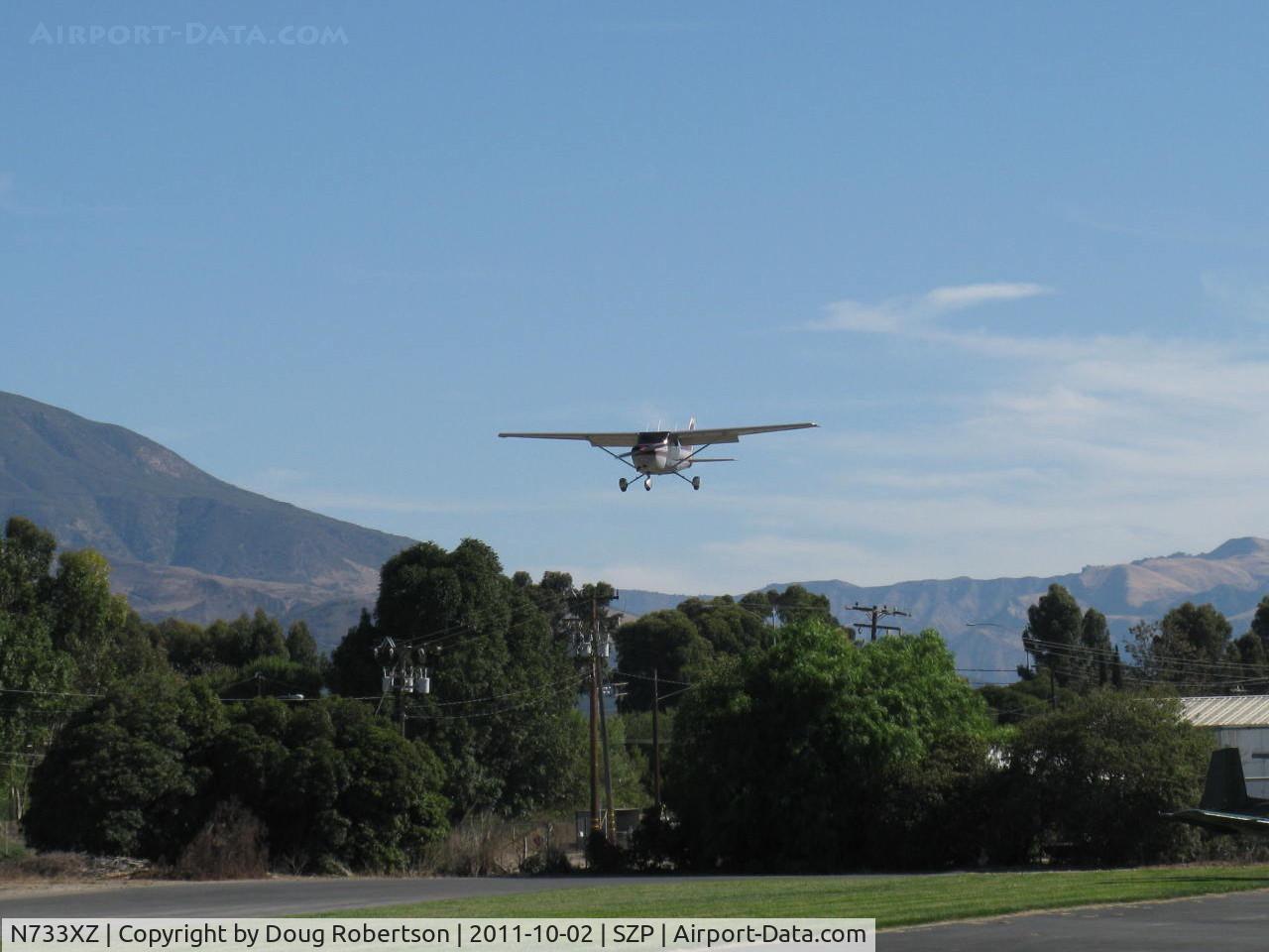 N733XZ, 1977 Cessna 172N C/N 17268643, 1972 Cessna 172N. Lycoming O-320-H2AD 160 Hp, on final Rwy 22