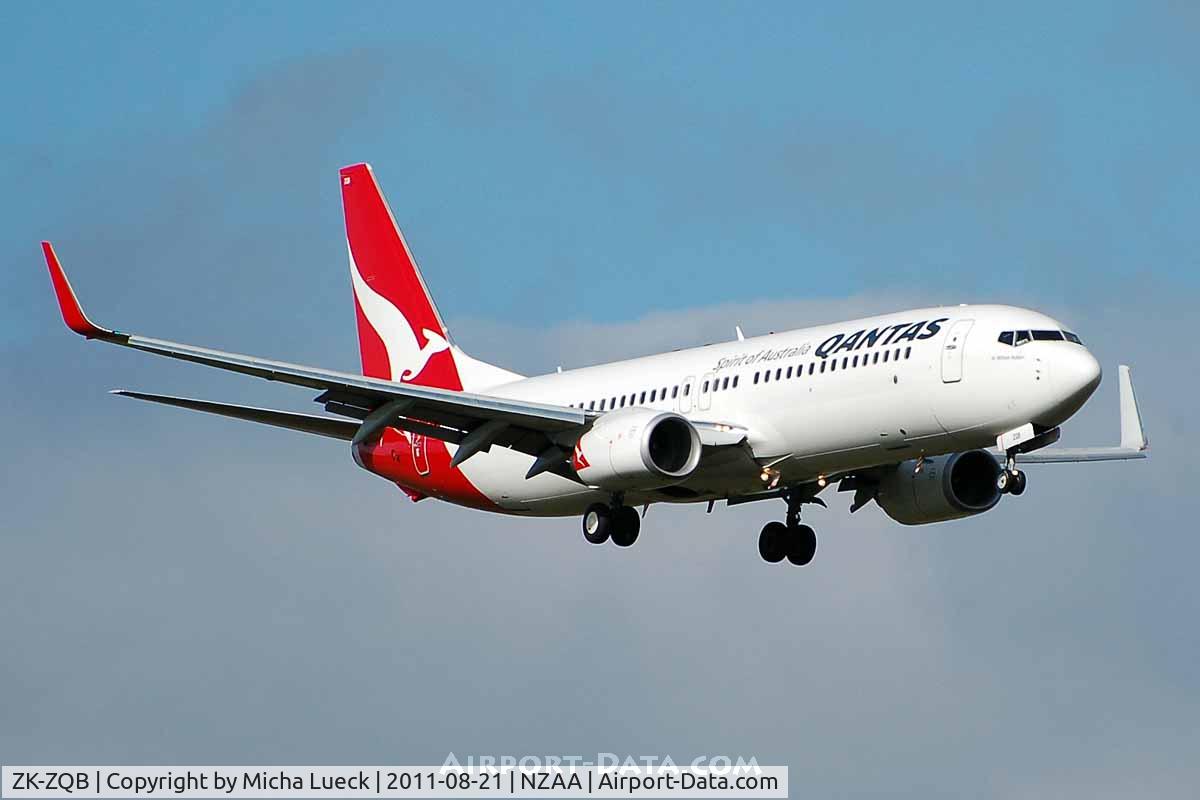 ZK-ZQB, 2009 Boeing 737-838 C/N 34201, At Auckland